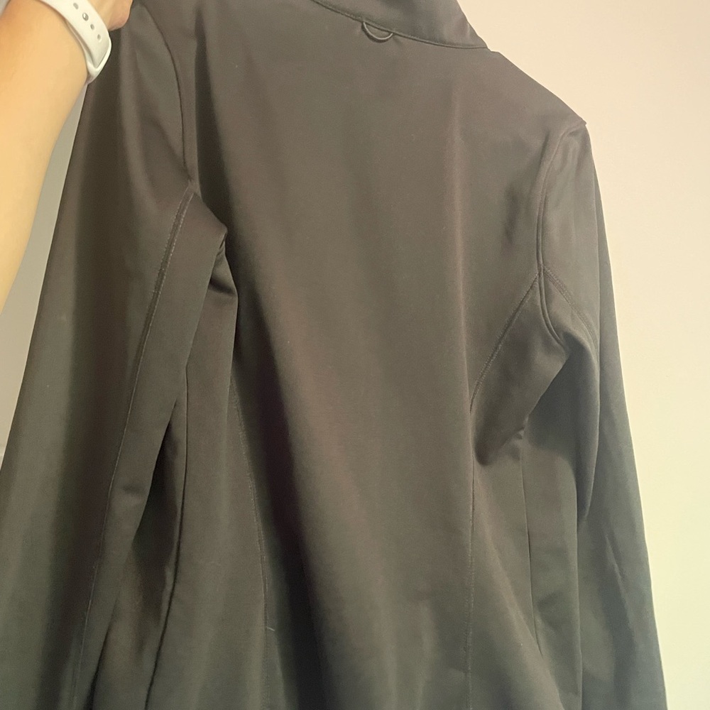 black jacket - Picture 3 of 3